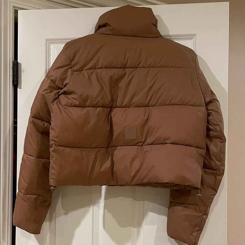 ALO Yoga Gold Rush Puffer Jacket, M - Picture 2 of 5